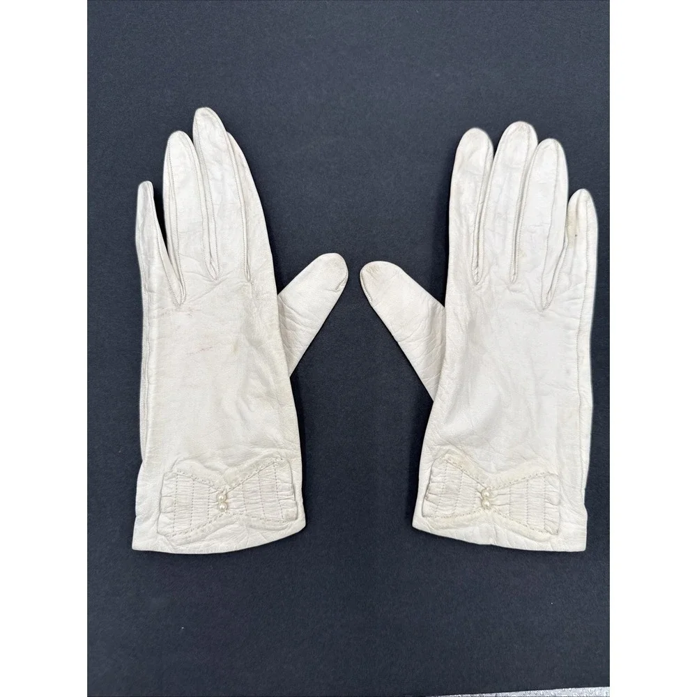 Vtg Lionel Le Grande Kidskin Leather White Wrist W/ Bow Gloves‎ Made In France